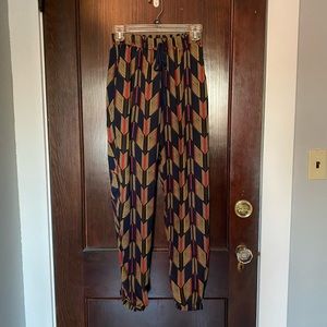 Cropped ankle patterned pant